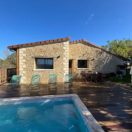Corps de ferme Gîte Lo Pomier بيت للعطل