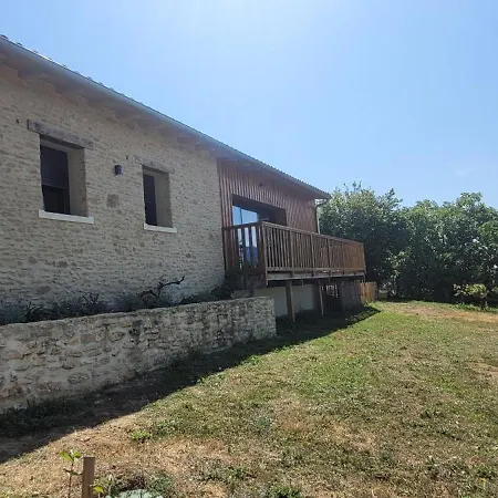 Corps De Ferme Lo Pomier